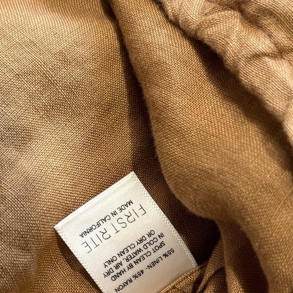 First Rite  Caramel Brown Crop  Blouse - Button Down - 100% Linen - Picture 7 of 7